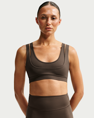 ウエイトトレーニング NikeSKIMS MATTE DOUBLE STRAP SCOOP BRA NikeSKIMS Matte Women's Double-Strap Scoop Bra. Nike.com